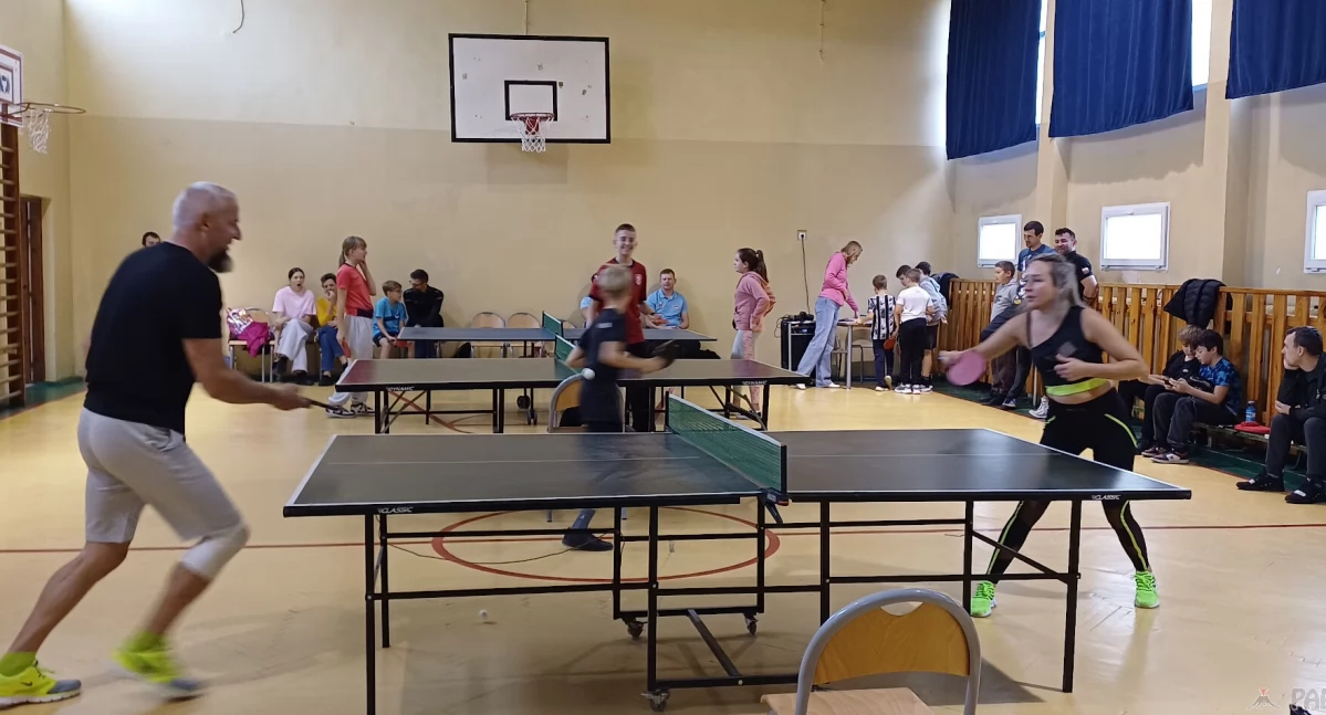 Turniej tenisa stołowego na rozpoczęcie sezonu w Gębicach (film + zdjęcia)