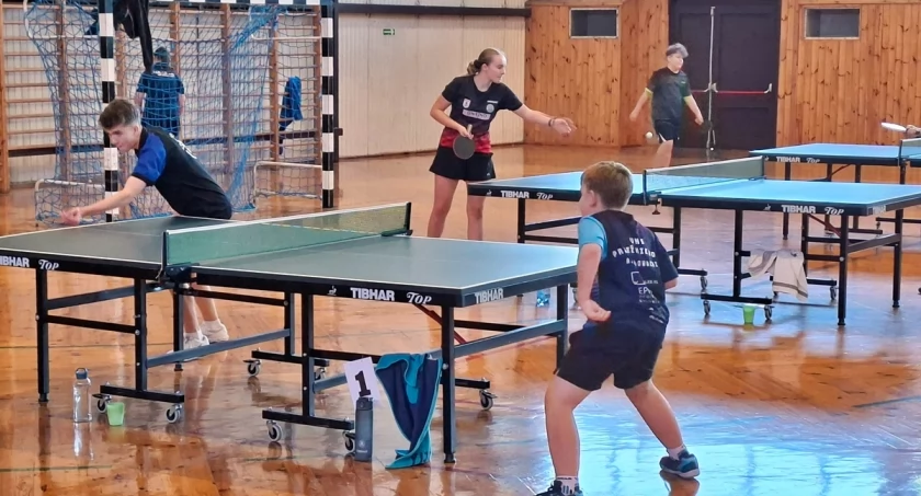 W drugim turnieju Grand Prix Trzemeszeńskiego Towarzystwa Sportowego grało 22 zawodników (zdjęcia)