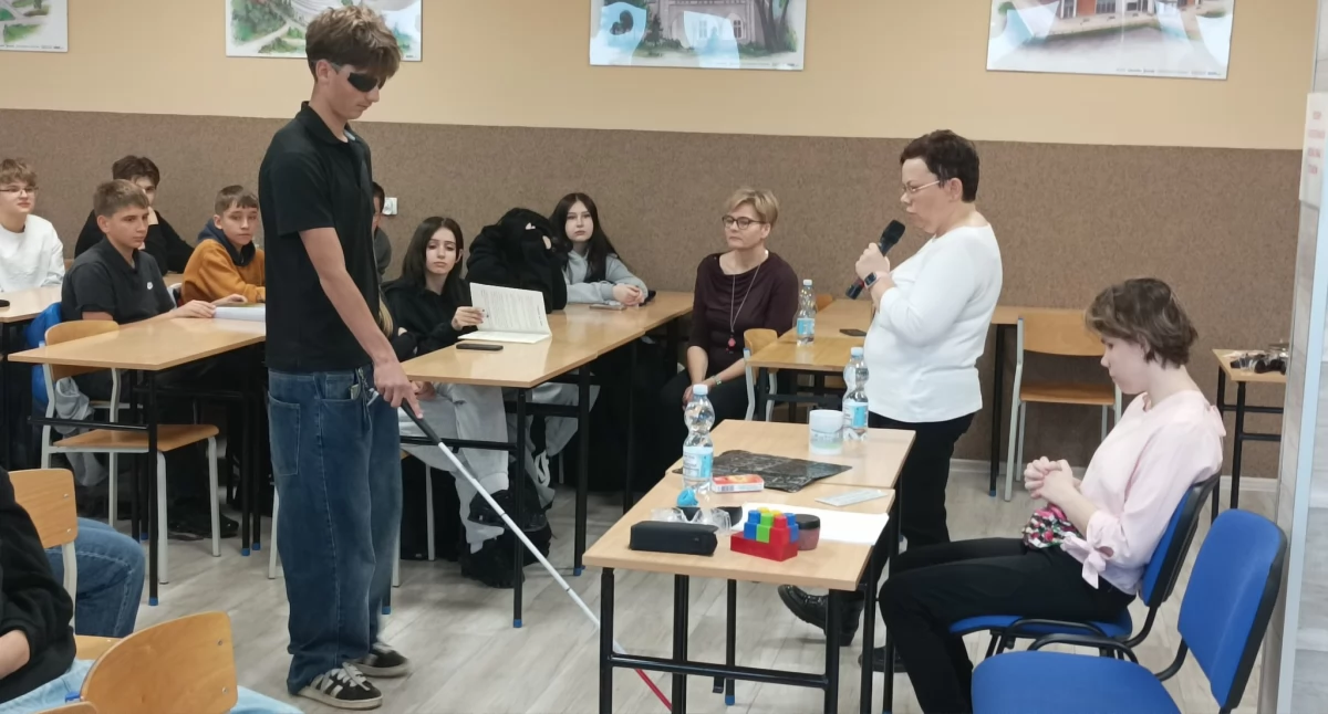 Zobacz mnie sercem – wyjątkowe spotkanie w Zespole Szkół w Mogilnie