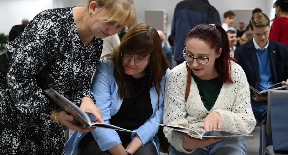 Mogilno: spotkanie promujące publikacje o ofiarach Katynia (film + zdjęcia)