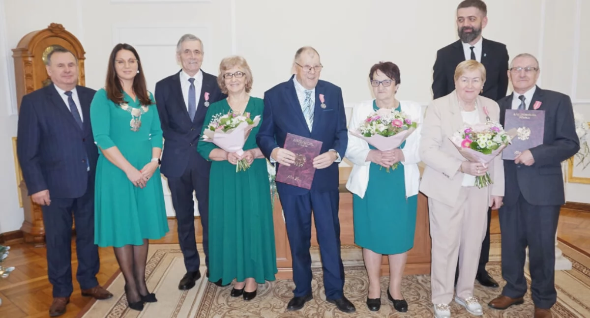 Trzy złote pary odebrały w USC Mogilno medale za długoletnie pożycie małżeńskie (zdjęcia)