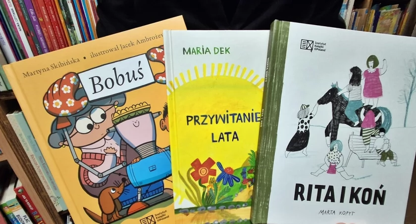 Kampania Mała książka – wielki człowiek przyciąga setki dzieci w wieku 3-6 lat do Biblioteki Publicznej w Trzemesznie (zdjęcia)