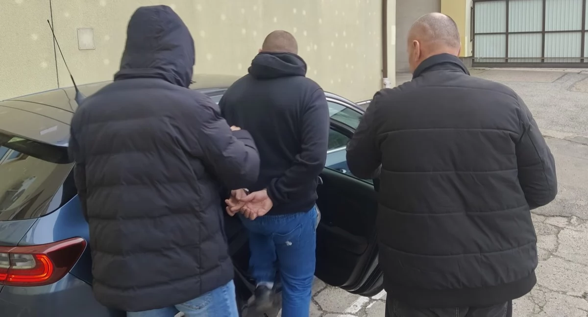 Miał 2 promile alkoholu w organizmie i wjechał bmw w ogrodzenie