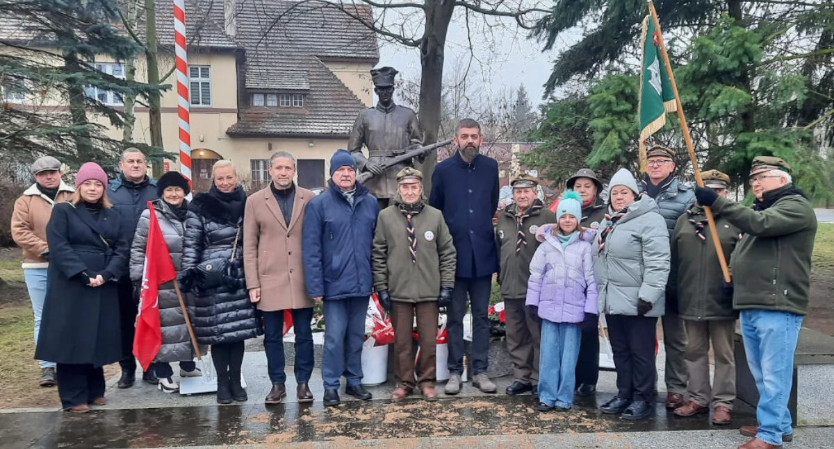 Uczcili Narodowy Dzień Zwycięskiego Powstania Wielkopolskiego (zdjęcia)
