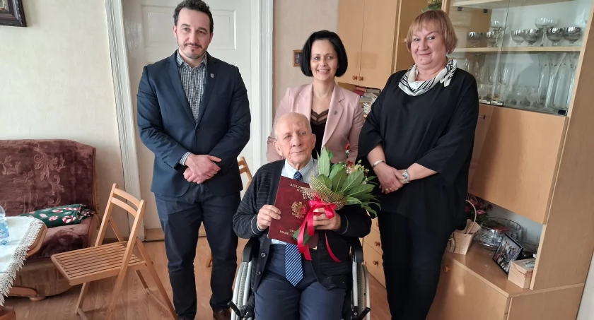 Henryk Nowak z Kamieńca ma 101 lat. Zewsząd płyną życzenia dla Jubilata (zdjęcia)