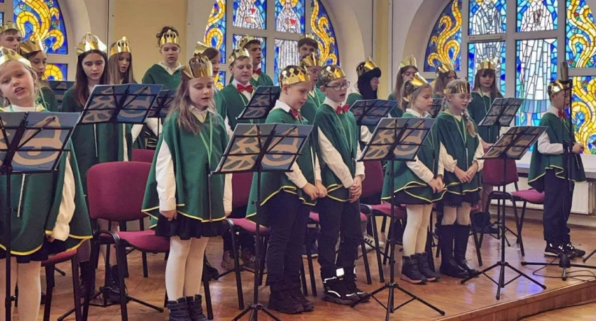Kolędowali dla Prymasa Polski i pracowników Archidiecezji Gnieźnieńskiej (zdjęcia)