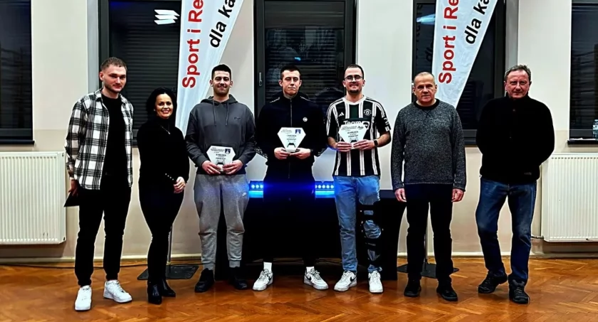 Kolejny turniej FIFA26 CUP w Trzemesznie zakończony zwycięstwem Oskara Dzienniaka (zdjęcia)