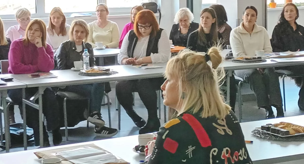 Rozmawiali na temat aktualnych problemów psychicznych uczniów oraz roli wsparcia społecznego (zdjęcia)