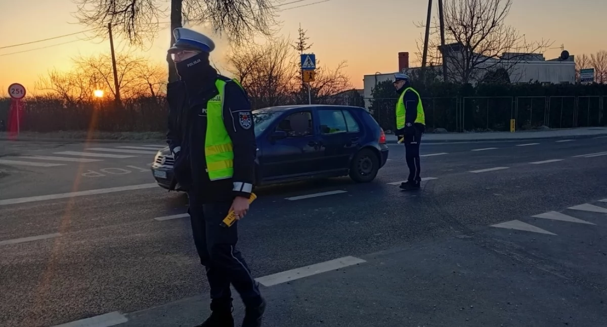 Policjanci skontrolowali w poniedziałkowy poranek trzeźwość 1427 kierujących