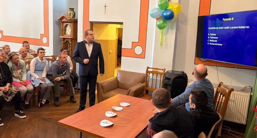 Dzień Kobiet i Mężczyzn w Środowiskowym Domu Samopomocy w Trzemesznie (zdjęcia)