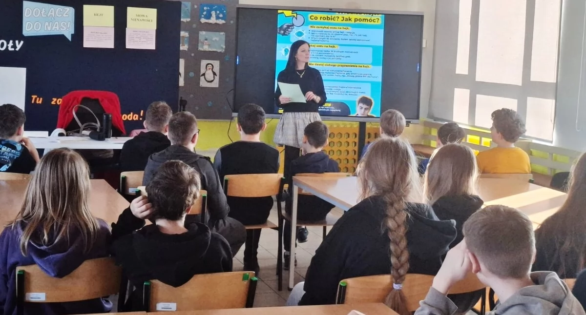 Hejt w szkole i w sieci - działania profilaktyczne Poradni Psychologiczno-Pedagogicznej wśród młodzieży (zdjęcia)