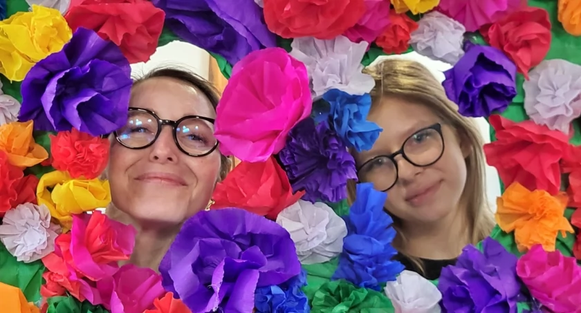 Międzypokoleniowe działania młodzieży z ZS i Klubu Seniora w Magazynie Zbożowym w Mogilnie (zdjęcia)