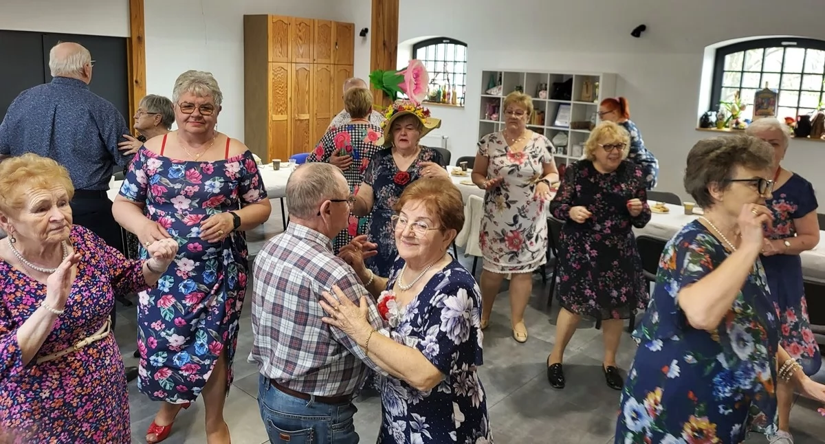 Wiosenna integracja Klubu Rozwoju Seniora w Mogilnie (zdjęcia)