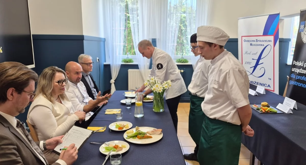 Sukces uczniów Zespołu Szkół CKR w Bielicach na konkursie kulinarnym „Mleczna Wiosna” w ZS CKR w Brzostowie (zdjęcia)