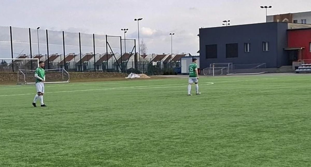Zjednoczeni Trzemeszno przegrali z Wartą II Poznań 0:6. Licznik straconych goli przekroczył 100