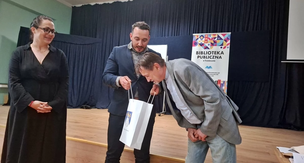 Z gwarą i o gwarze na spotkaniu z Waldemarem Wierzbą w Trzemesznie (film + zdjęcia)