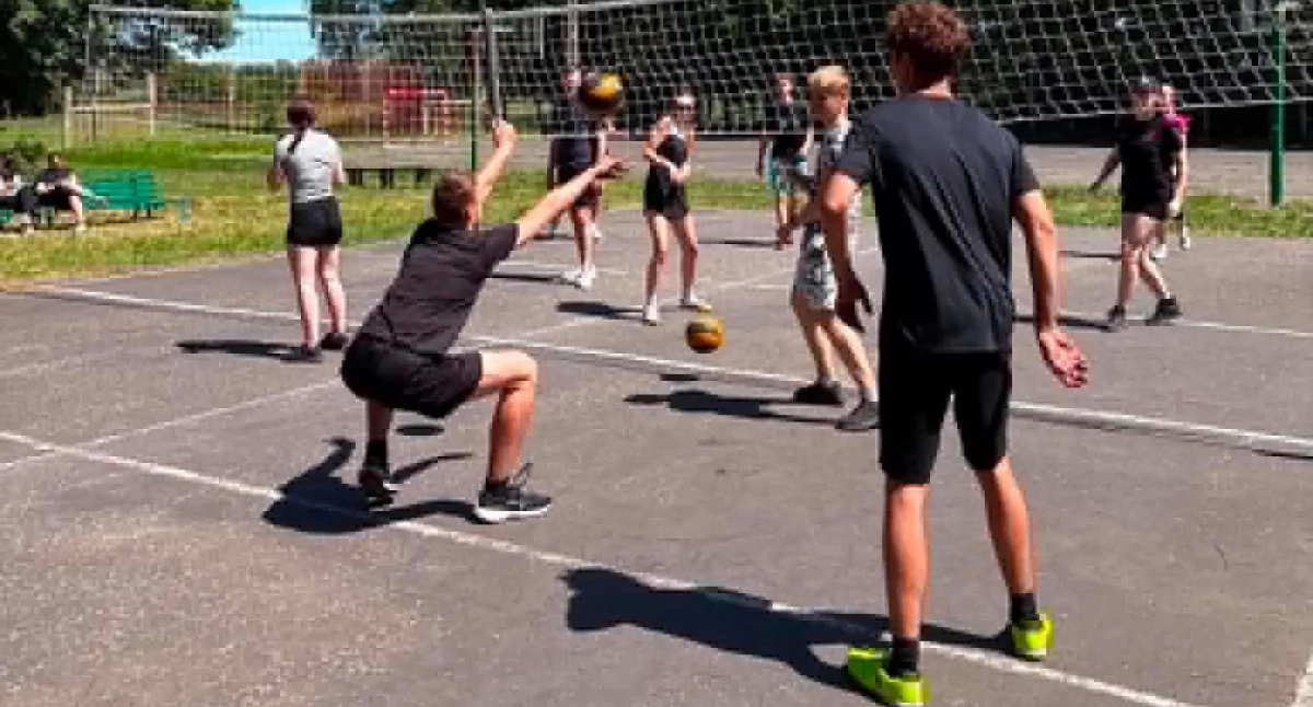 Piknik z okazji Dnia Dziecka w Zespole Szkół CKR w Bielicach (zdjęcia)