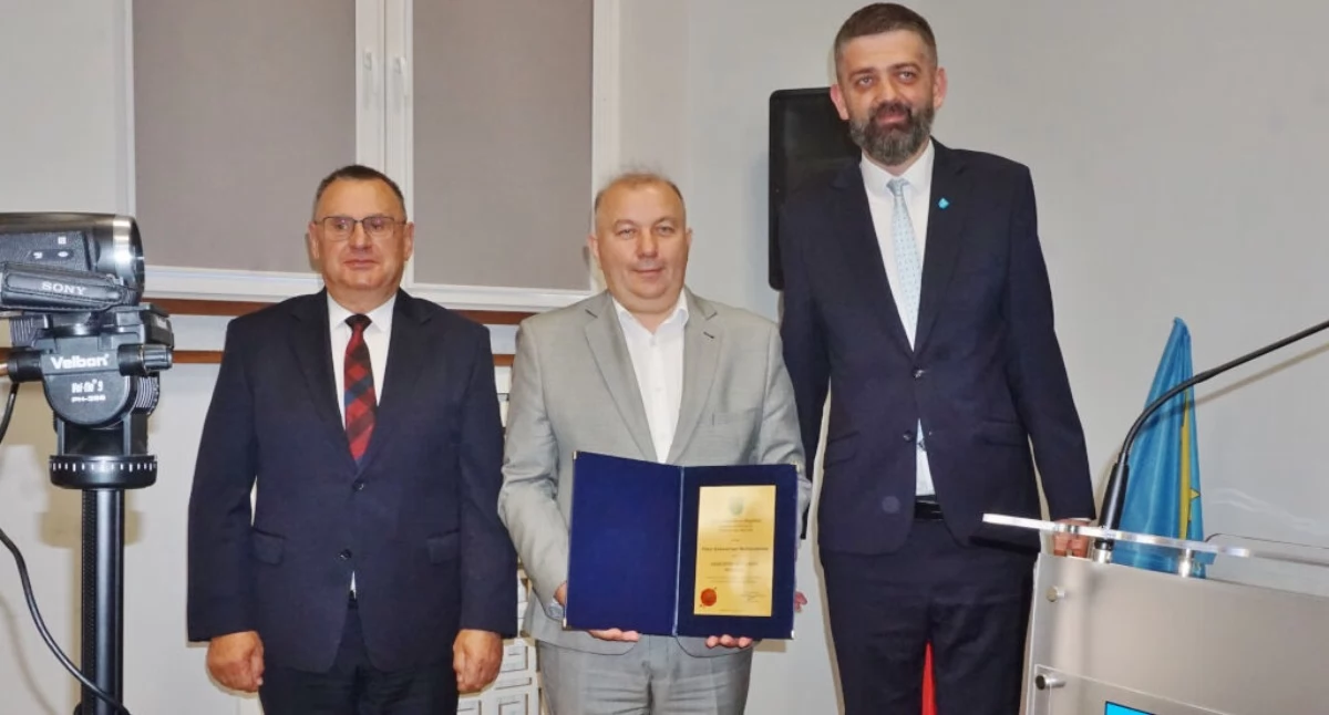 Uroczyste wręczenie Sylwestrowi Woźnieckiemu tytułu 