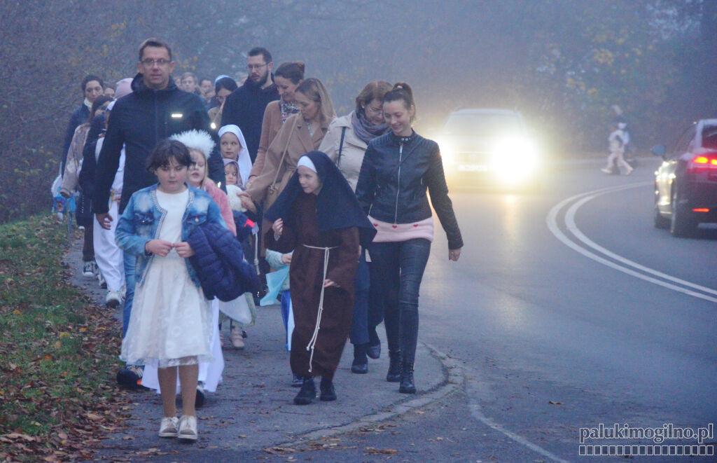 Bal Wszystkich Świętych w parafii klasztornej w Mogilnie (wideo + zdjęcia)