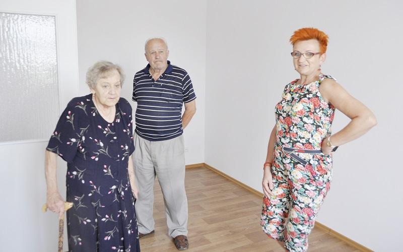 Pogorzelcy odebrali klucze do nowych mieszkań