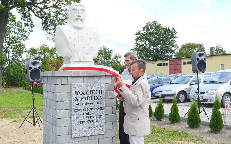 Wrócił do Parlina po sześciu wiekach