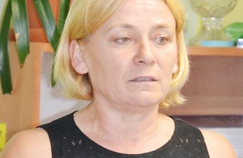 Funkcja dyrektora szkoły dla kuzynki żony wójta
