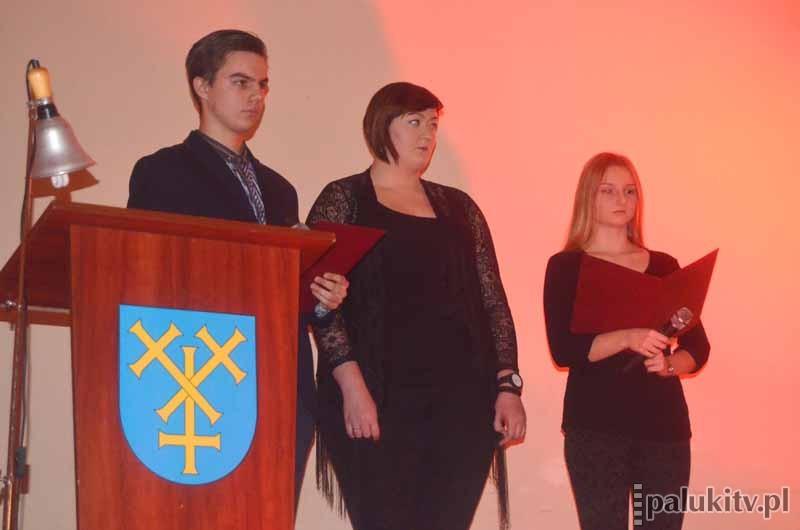 Poetycko przy blasku świec