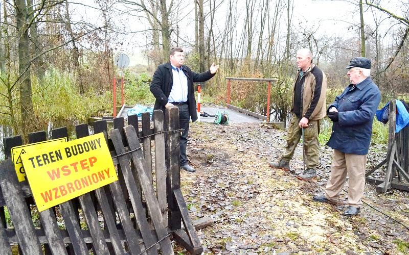 Przez kładkę traktorem nie przejedziesz