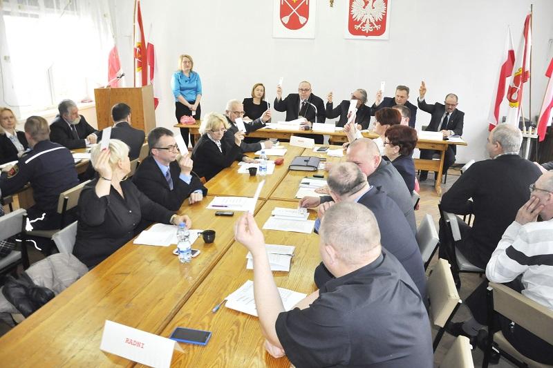 Uchwała oświatowa wycofana z sesji