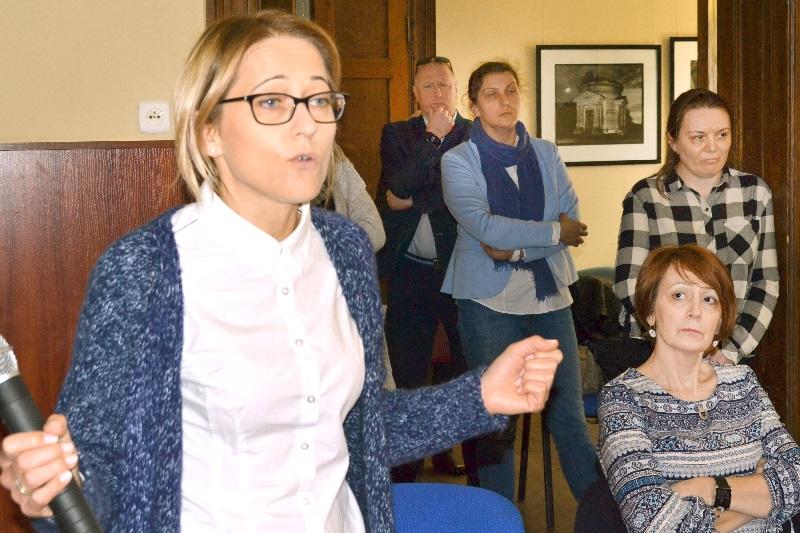 - Jesteśmy dla władz niewidzialni, niesłyszalni, pomijani