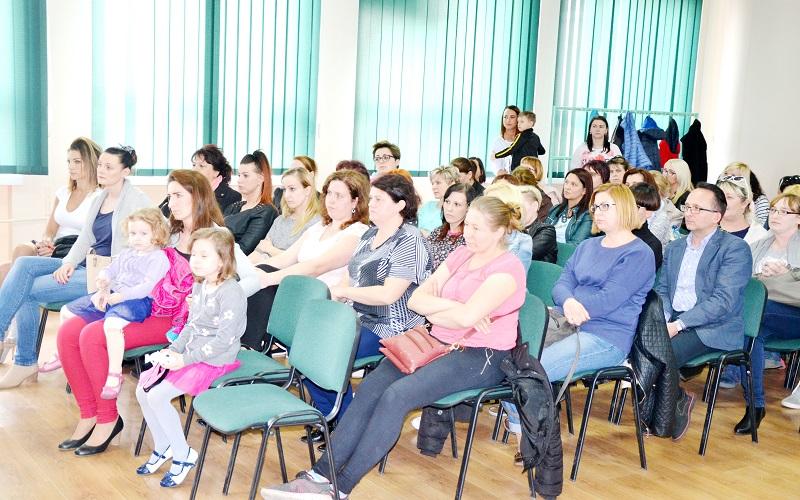 Ugiął się pod presją związków zawodowych, a później rodziców