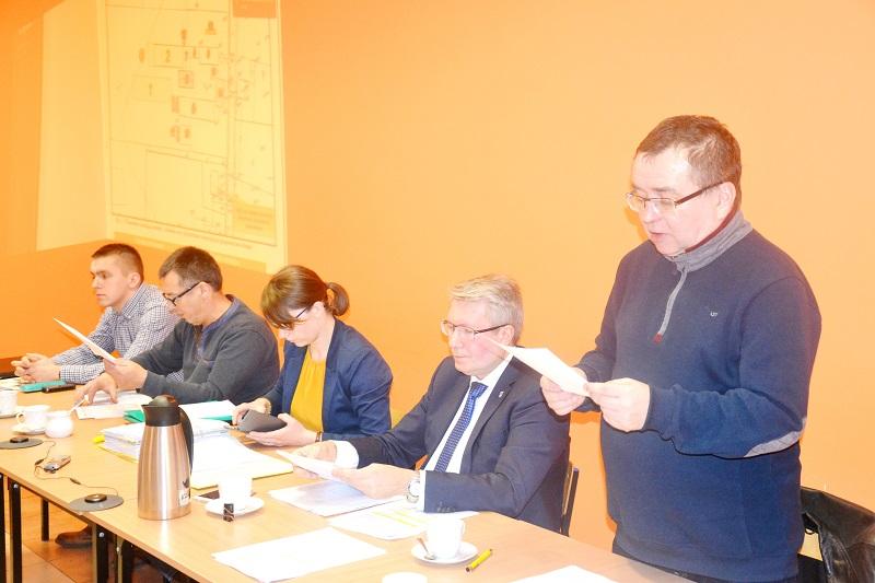 Obawiają się gnojowicy, zarzucają burmistrzowi prywatę