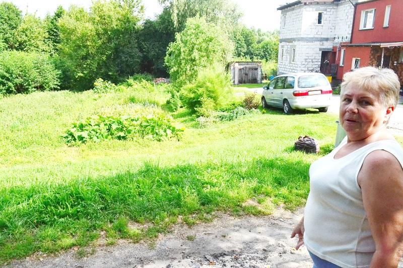 Walczą ze smrodem, dziurami i błotem
