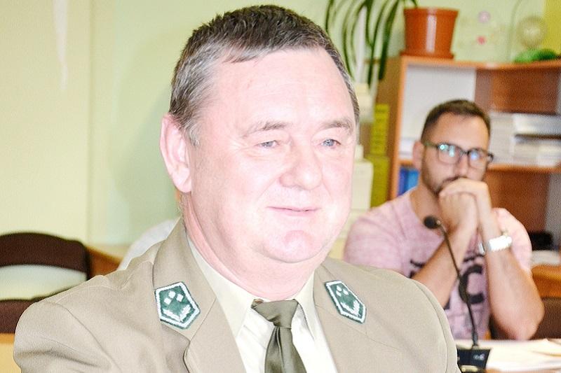 Gruby Dąb potrzebuje światła i pieniędzy