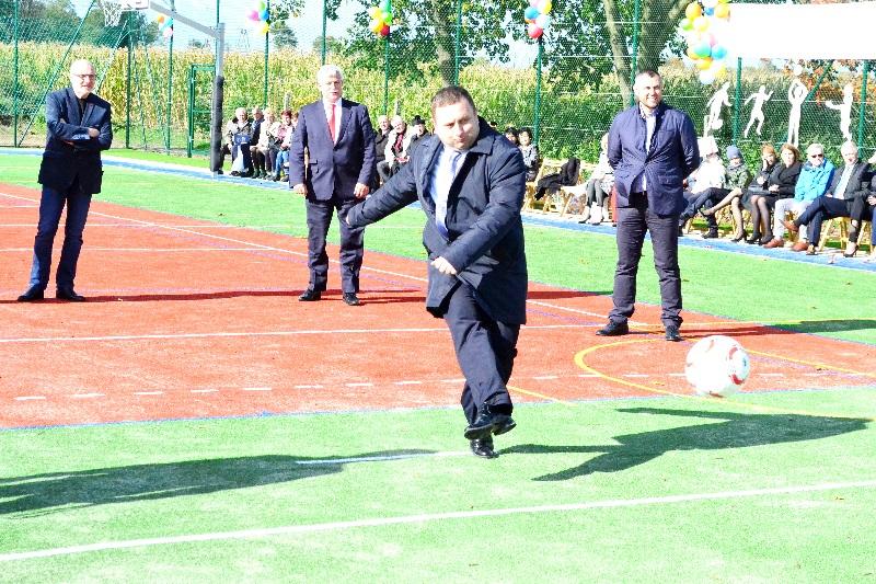 Była chlewnia, jest boisko