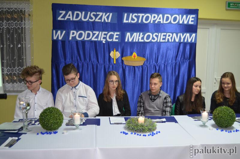 Zaduszki listopadowe w świetlicy