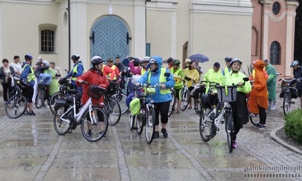 Rowerami do Matki Bożej