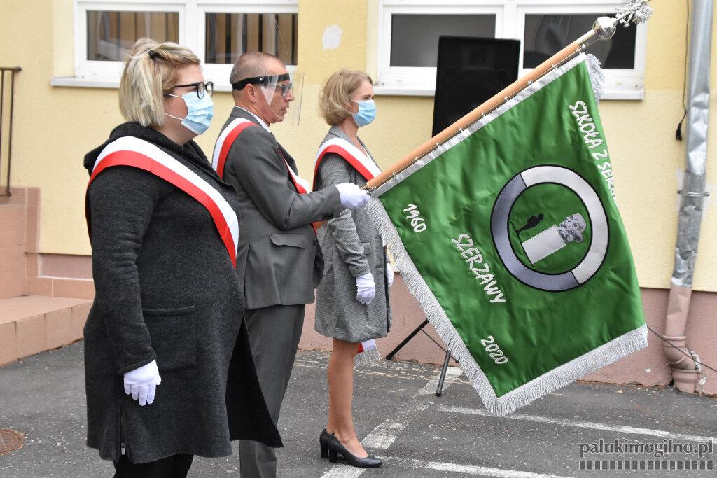 Oficjalne przekazanie sztandaru