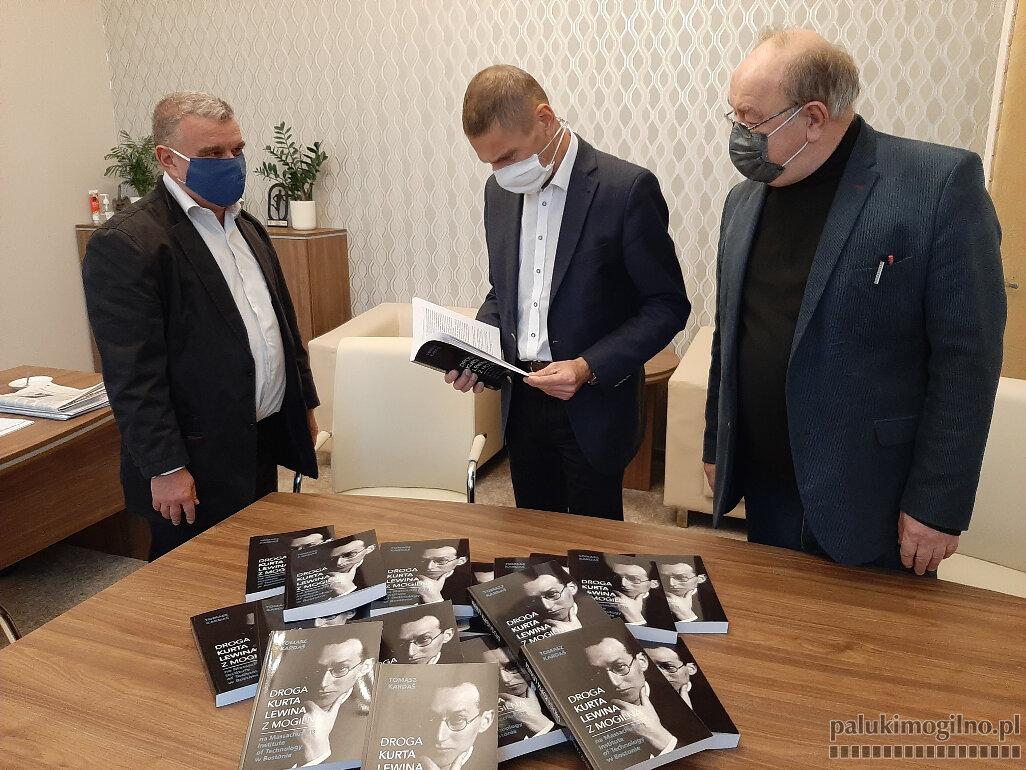 Ukazała się książka o Kurcie Lewinie