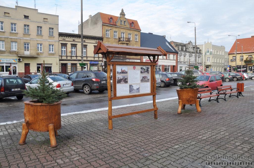 Mieszkańcy !!! Ozdabiamy choinki na Rynku