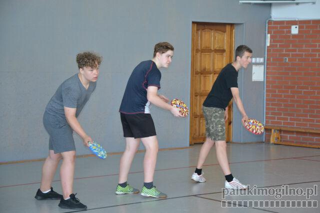 Rzucali frisbee