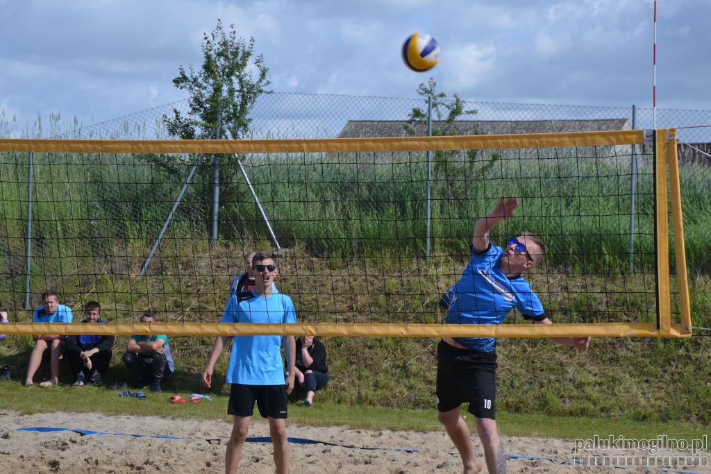 Ruszył turniej plażówki