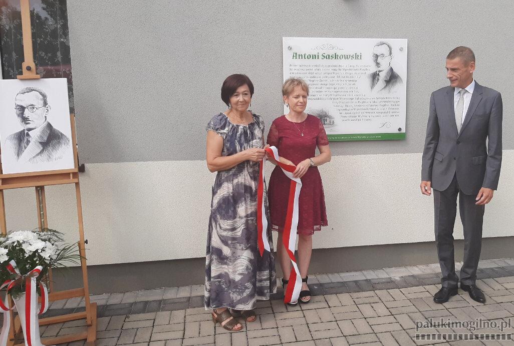 Odsłonięcie tablicy Antoniego Saskowskiego
