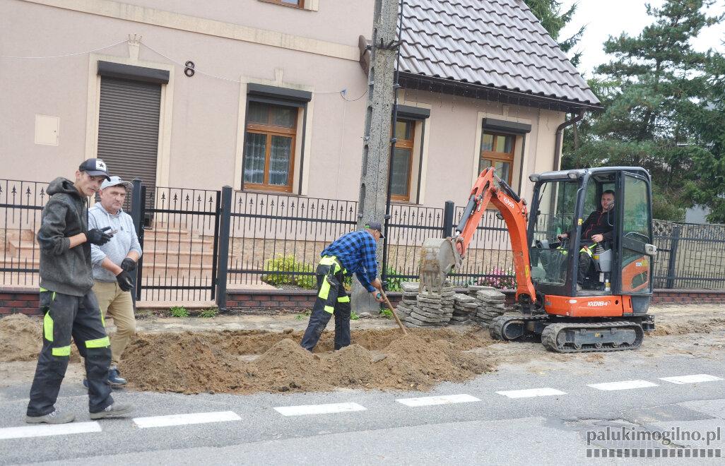 Dodatkowo naprawią schody do targowiska
