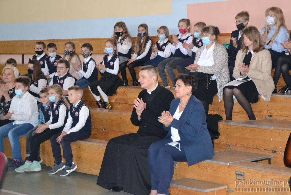 Pieśń żołnierska i patriotyczna