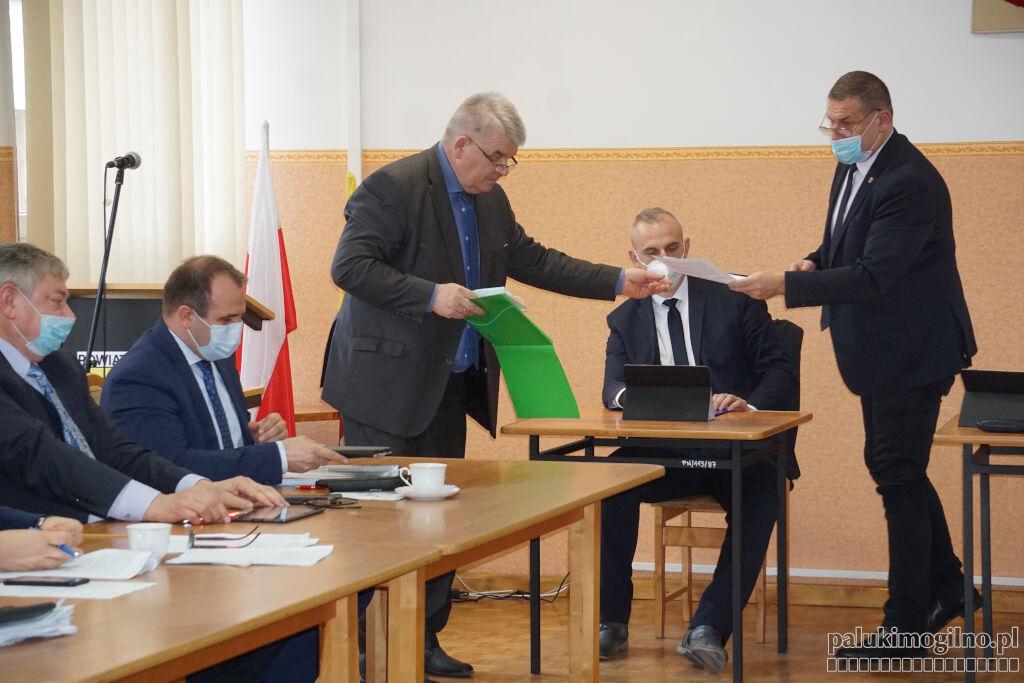 Złożyli wniosek o odwołanie starosty