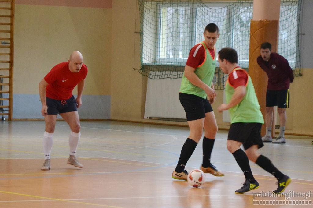 Remis lidera