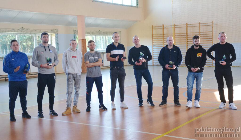 Liga Piłki Halowej w Dąbrowie zakończona. Mistrzem Trans-Żak Cegielnia (zdjęcia)