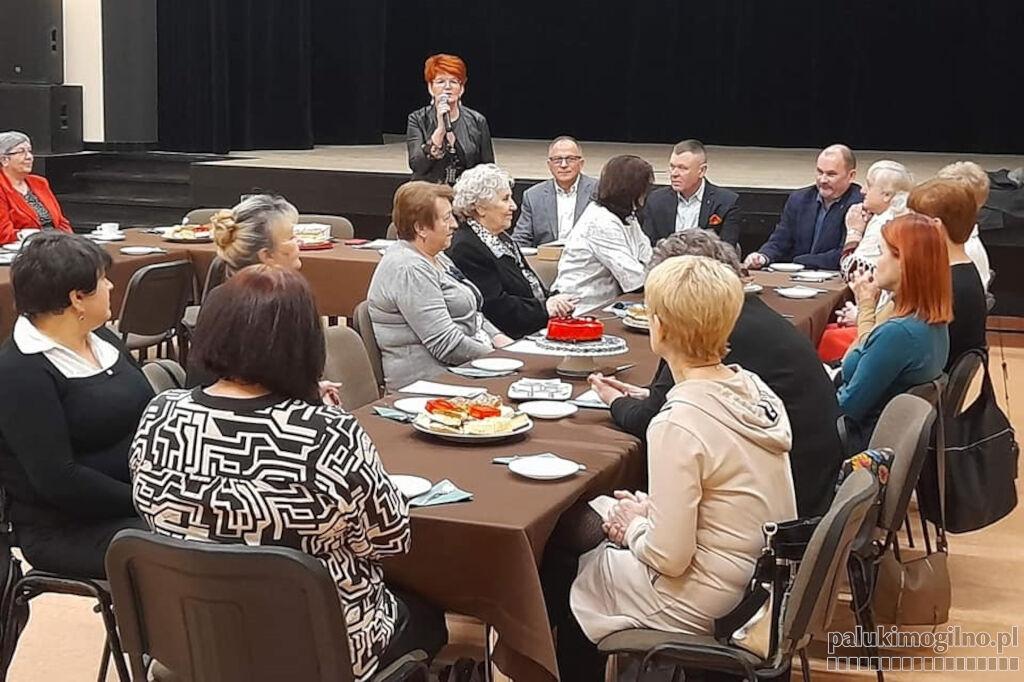 Gospodynie zrzeszone w KGW gminy Strzelno, świętowały Dzień Kobiet