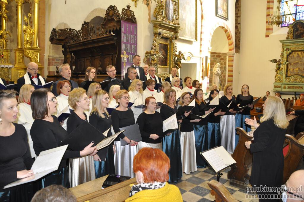 Koncert pasyjny i promocja książki w strzeleńskiej bazylice (wideo i zdjęcia)